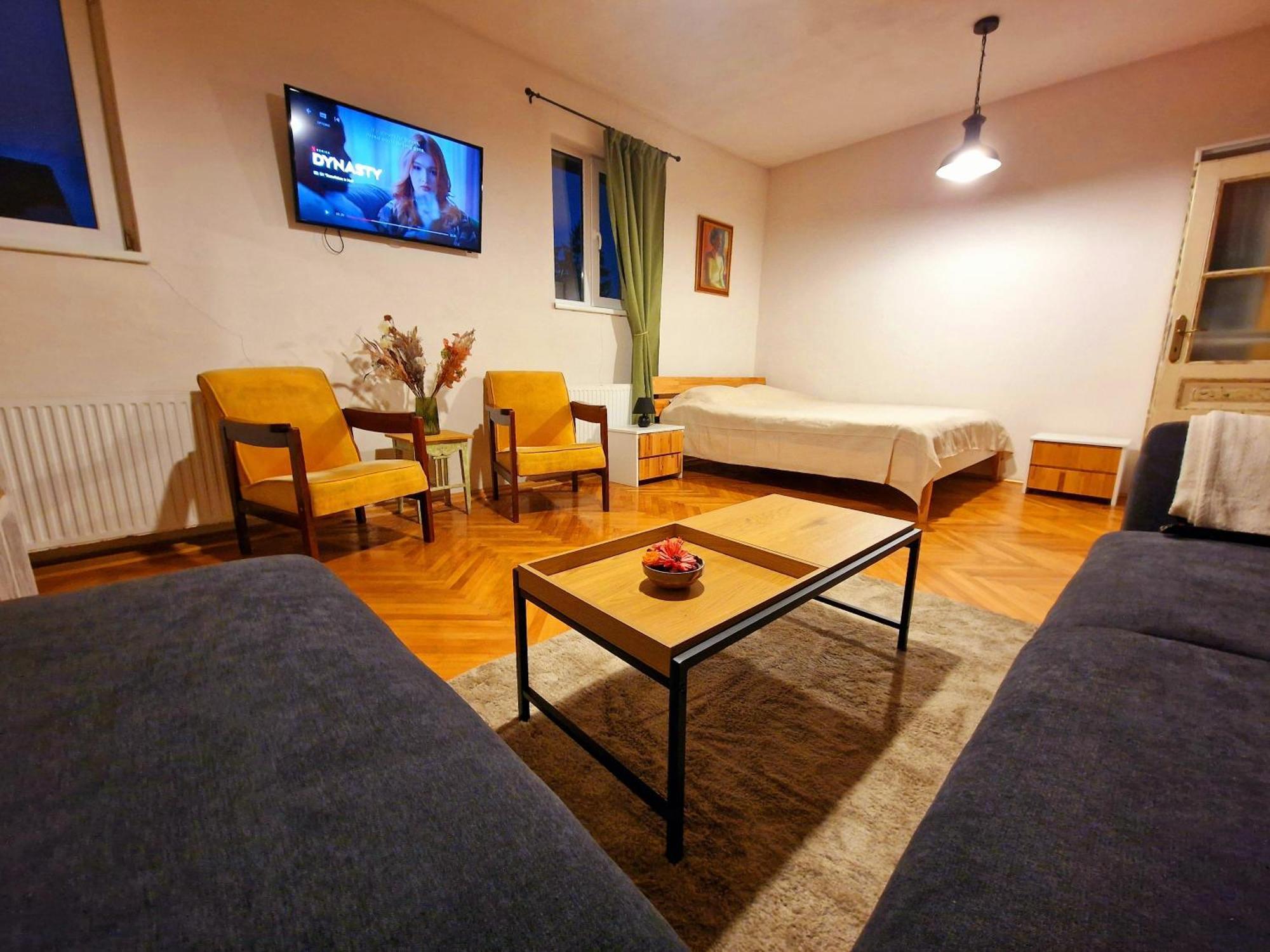 Nomad Apartment Brasov Luaran gambar